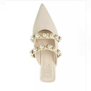 SHUSHOP Aura Bone Mule with Pearl Studs Cream Size 7.5